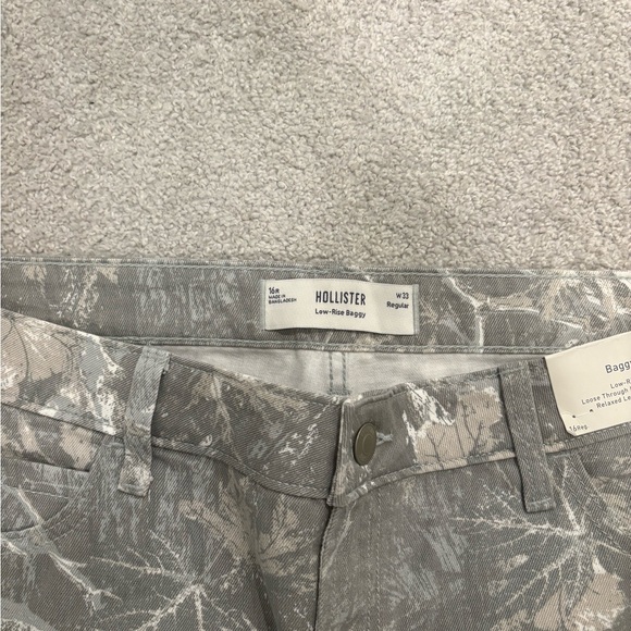 NWT Hollister Camo Baggy Jeans - Picture 2 of 4